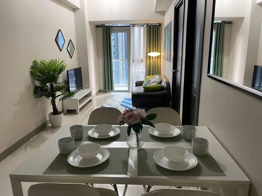 Tropical 1Br Uptown Parksuites Bgc, 200Mbps Smart Tv Manila Apartment