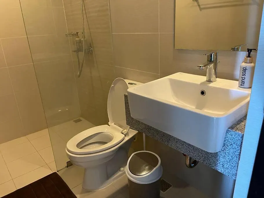 Apartment Tropical 1Br Uptown Parksuites Bgc, 200Mbps Smart Tv Manila