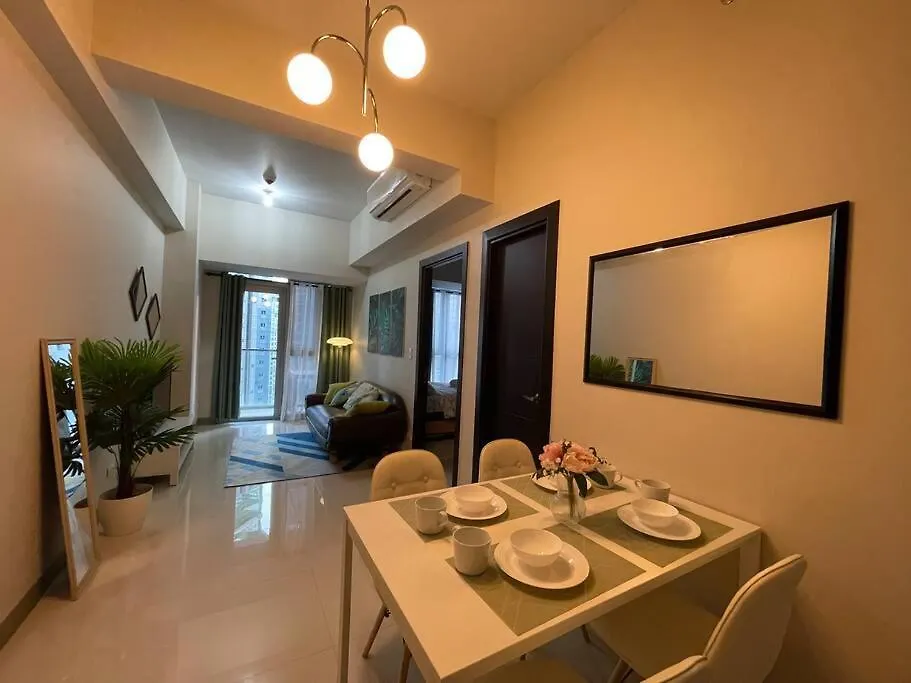 Apartment Tropical 1Br Uptown Parksuites Bgc, 200Mbps Smart Tv Manila