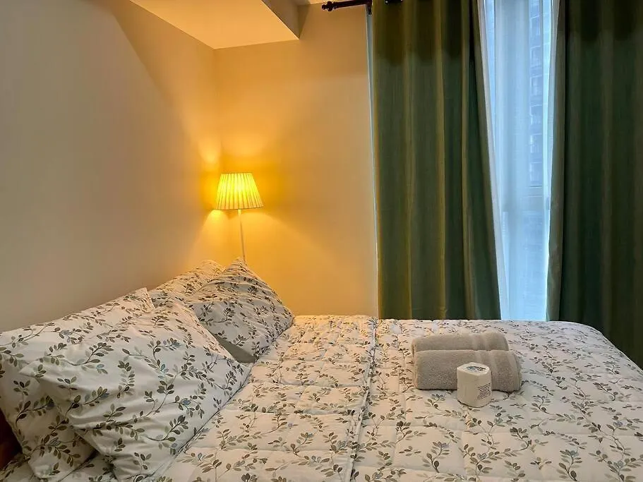 Apartment Tropical 1Br Uptown Parksuites Bgc, 200Mbps Smart Tv Manila