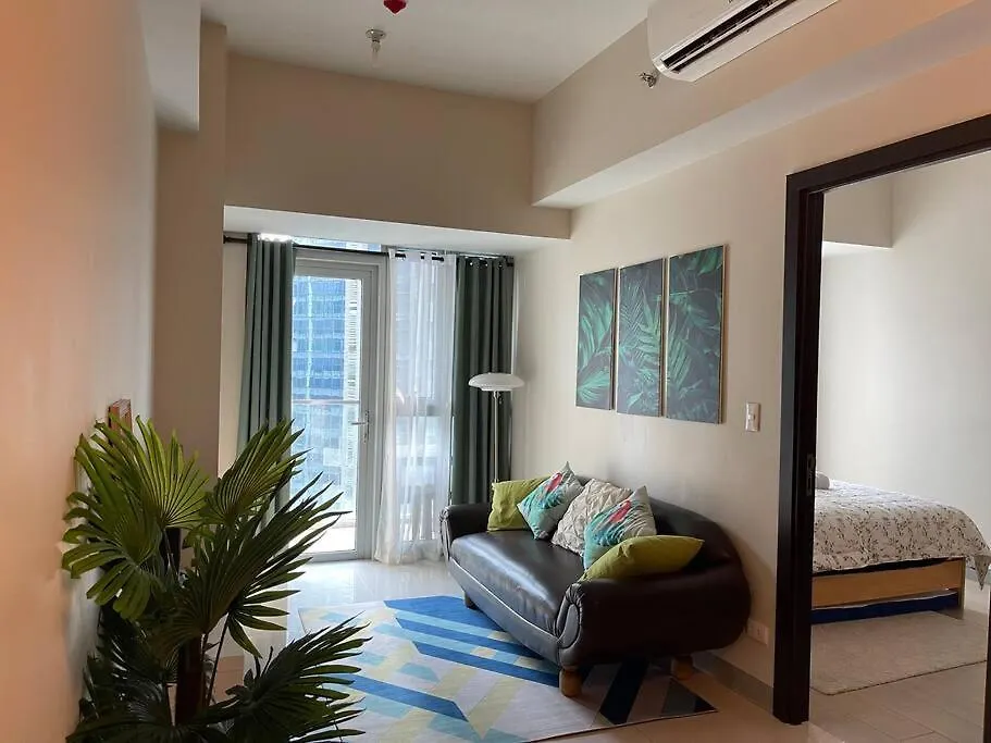 Tropical 1Br Uptown Parksuites Bgc, 200Mbps Smart Tv Manila